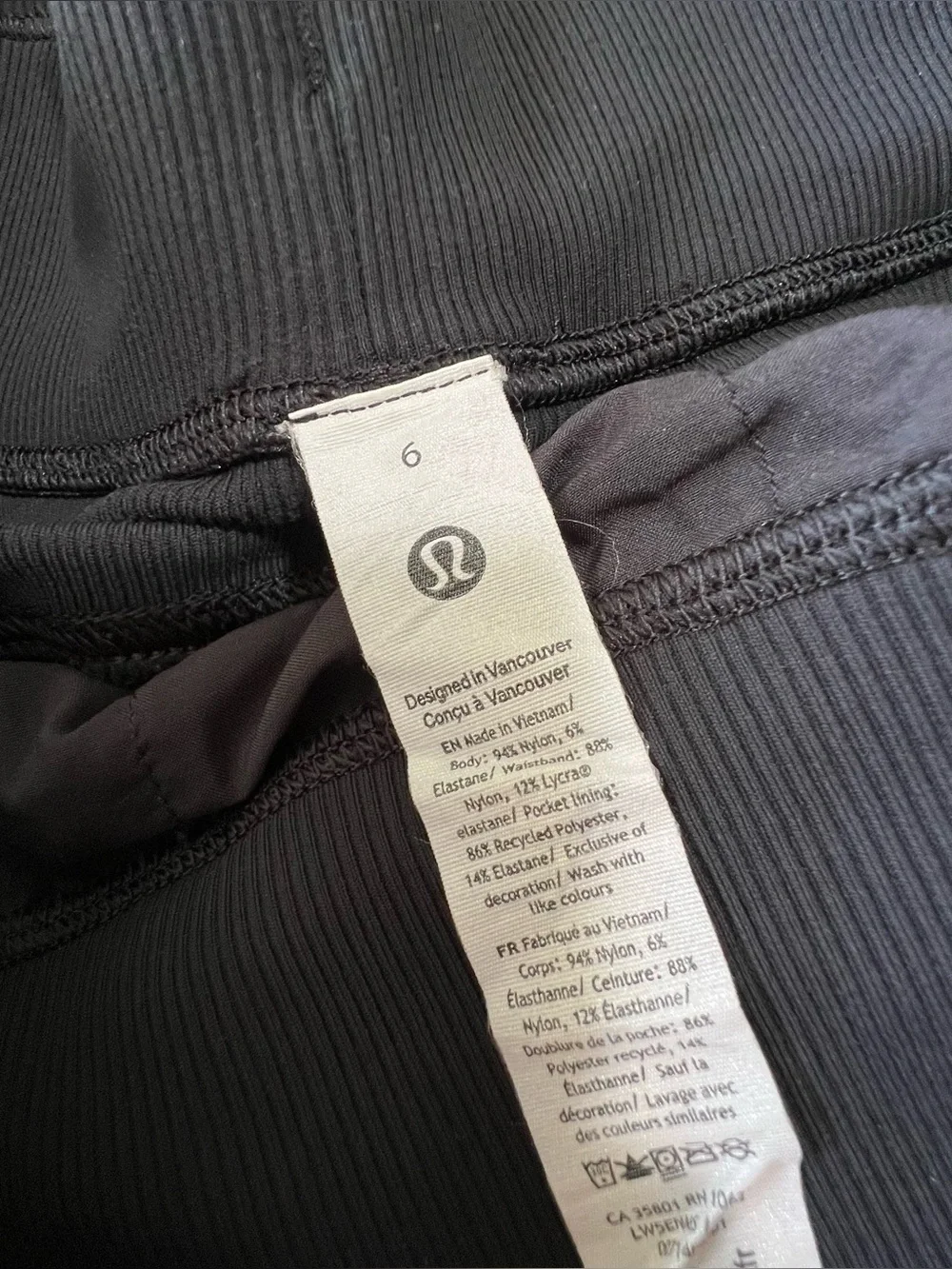 Lululemon dance studio mid rise jogger pant in black size 6